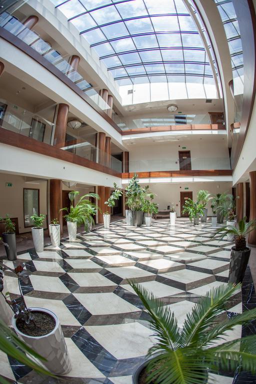Metropolis Hotel Bistriţa Kültér fotó