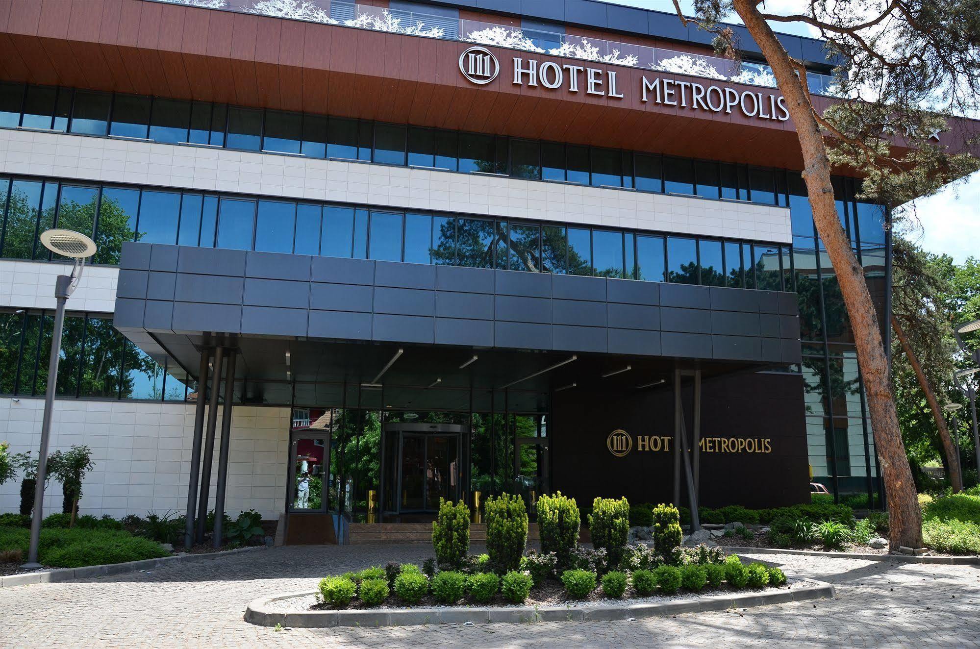 Metropolis Hotel Bistriţa Kültér fotó