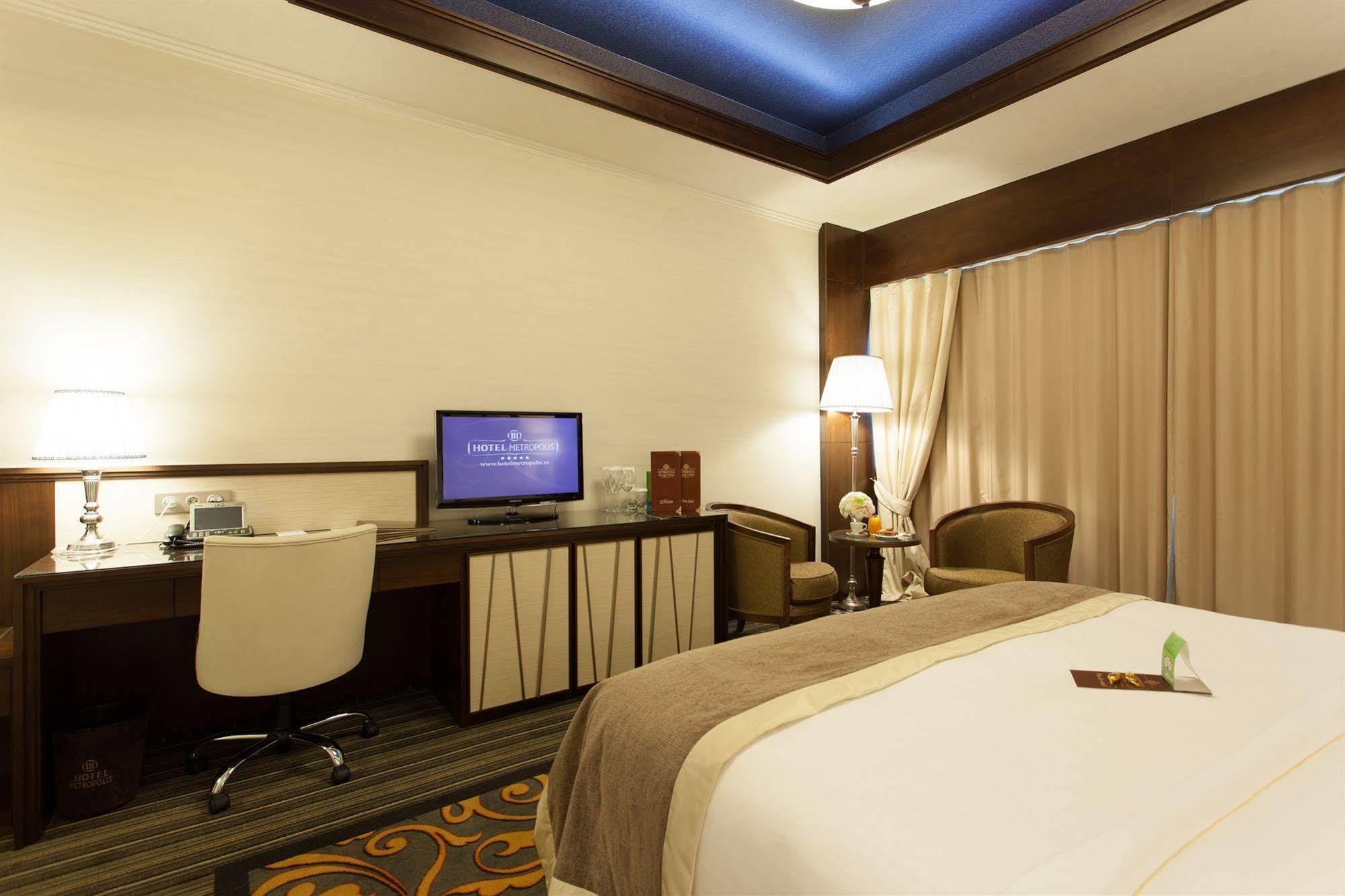 Metropolis Hotel Bistriţa Kültér fotó