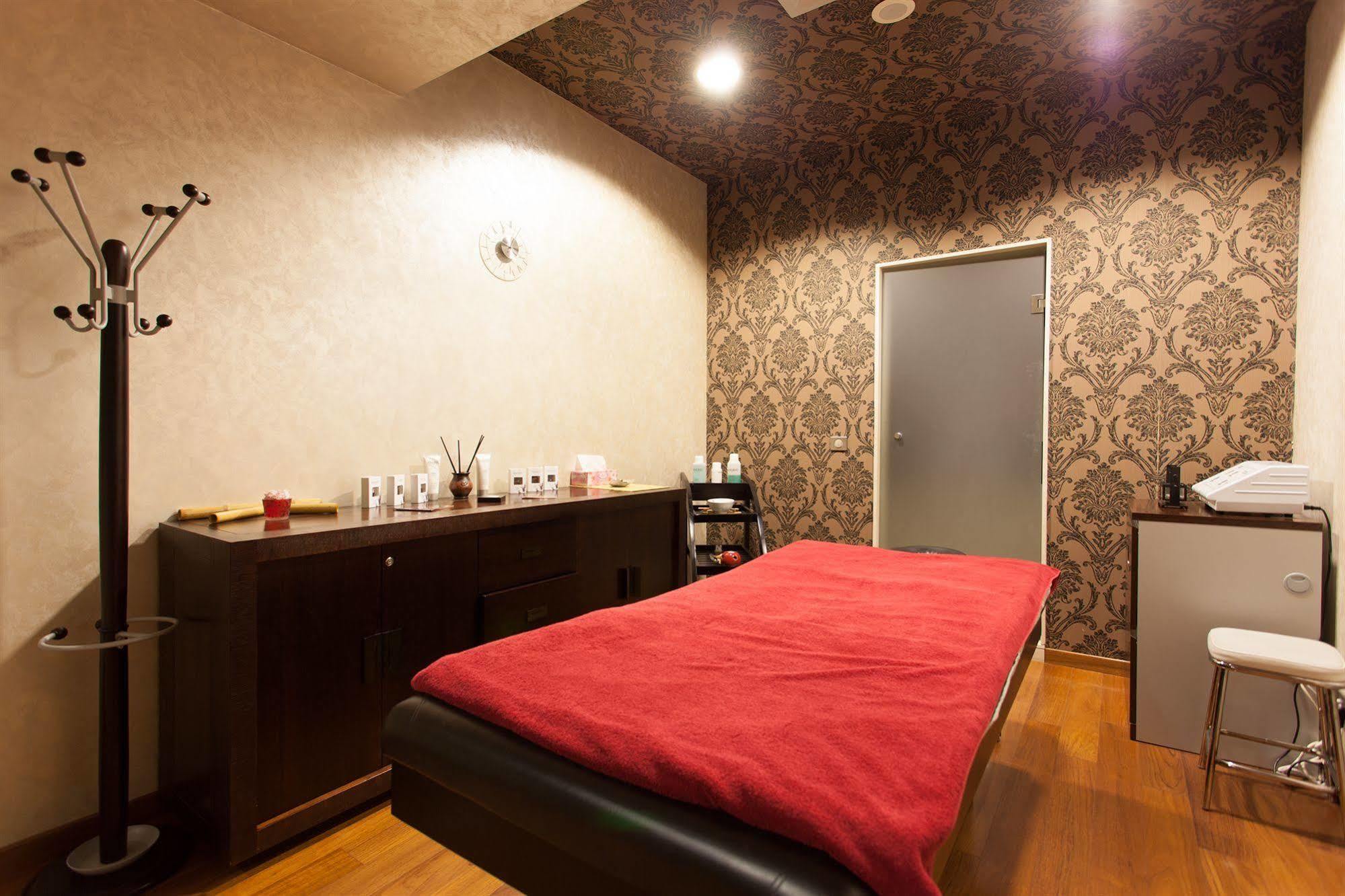 Metropolis Hotel Bistriţa Kültér fotó